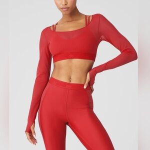 Alo AIRLIFT LONG SLEEVE BALLET DREAM BRA - Classic RED.